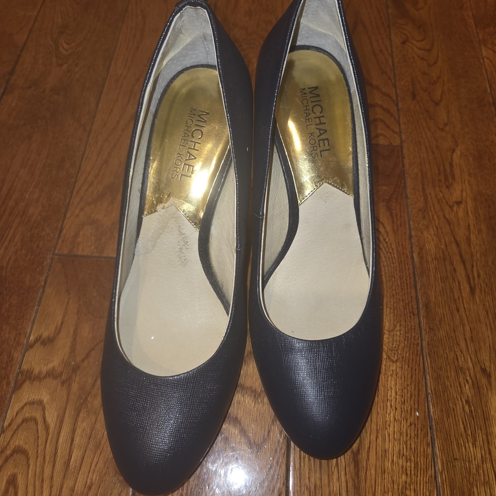 Michael Kors Elegant Navy Blue Heels